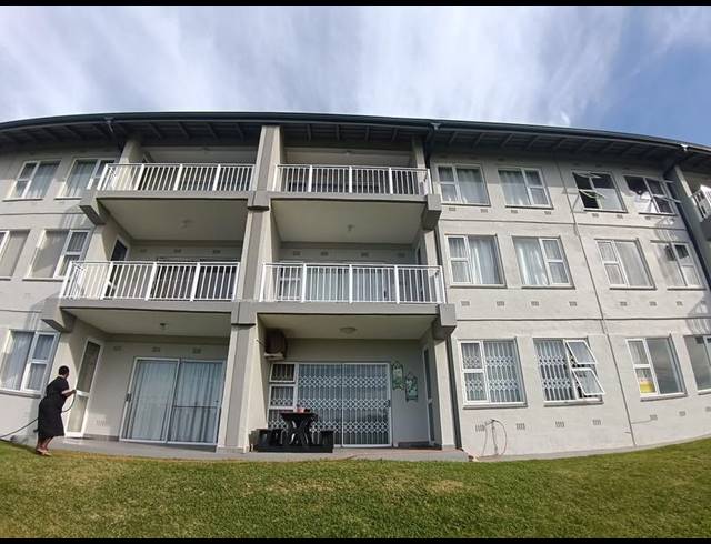 2 BEDROOM APARTMENT FOR SALE IN MANABA BEACH